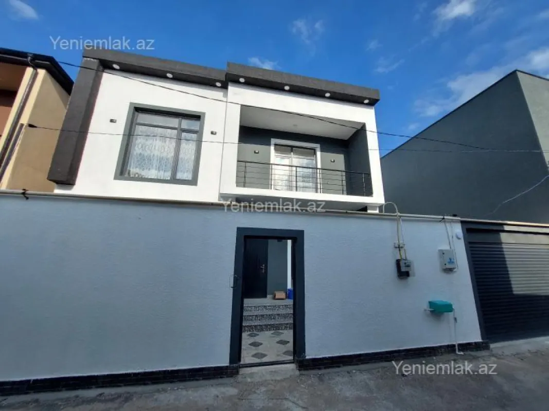 Satılır 4 otaqlı həyət evi 17.5 m²