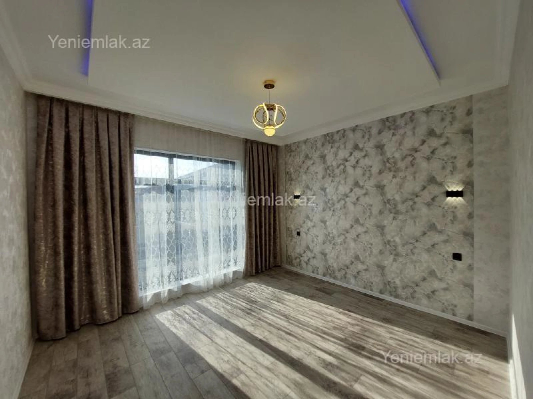 Satılır 4 otaqlı həyət evi 17.5 m²