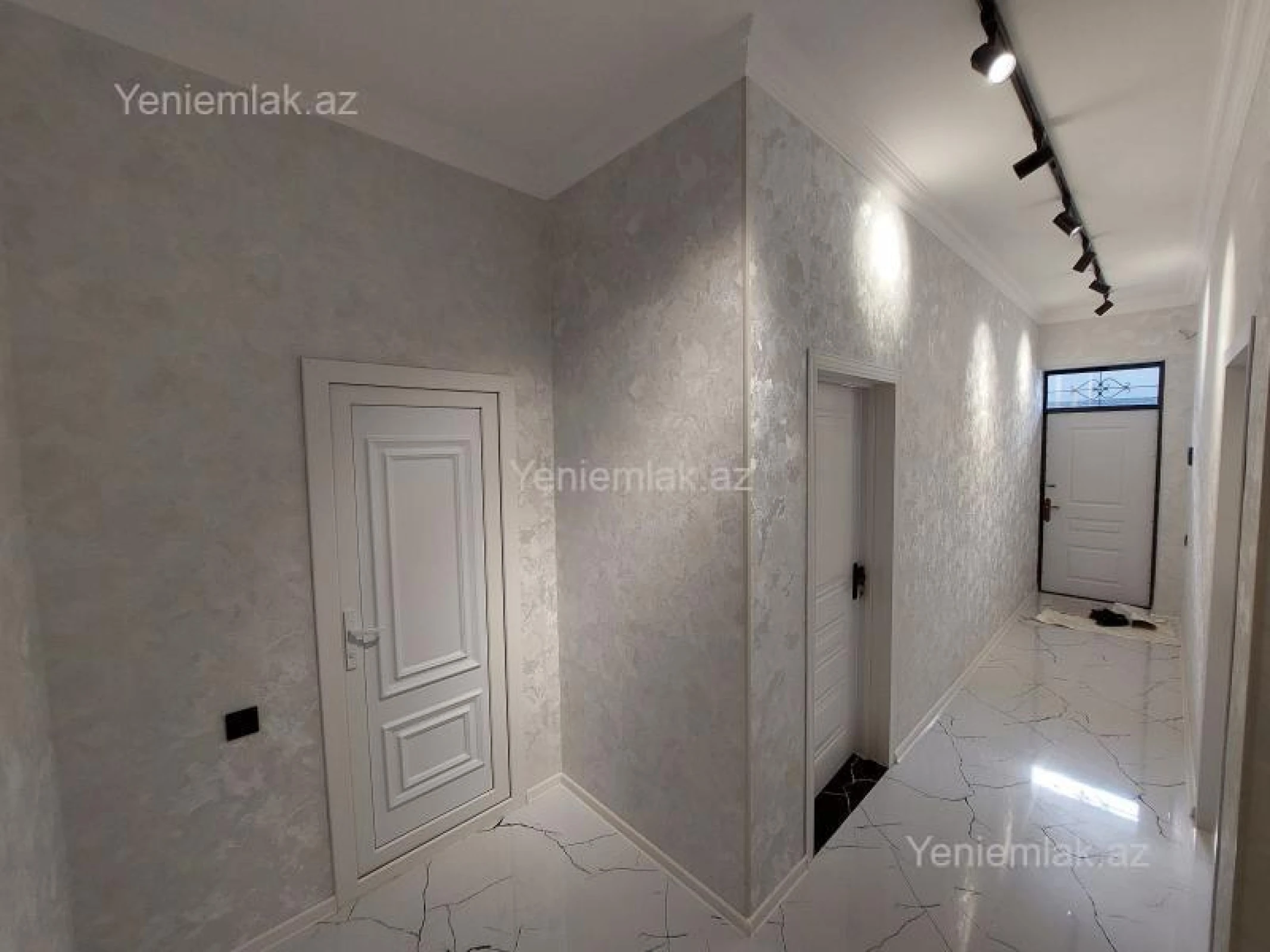 Satılır 4 otaqlı həyət evi 17.5 m²