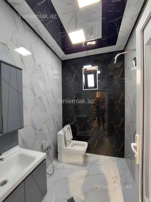 Satılır 4 otaqlı həyət evi 17.5 m²