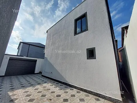 Satılır 4 otaqlı həyət evi 17.5 m²