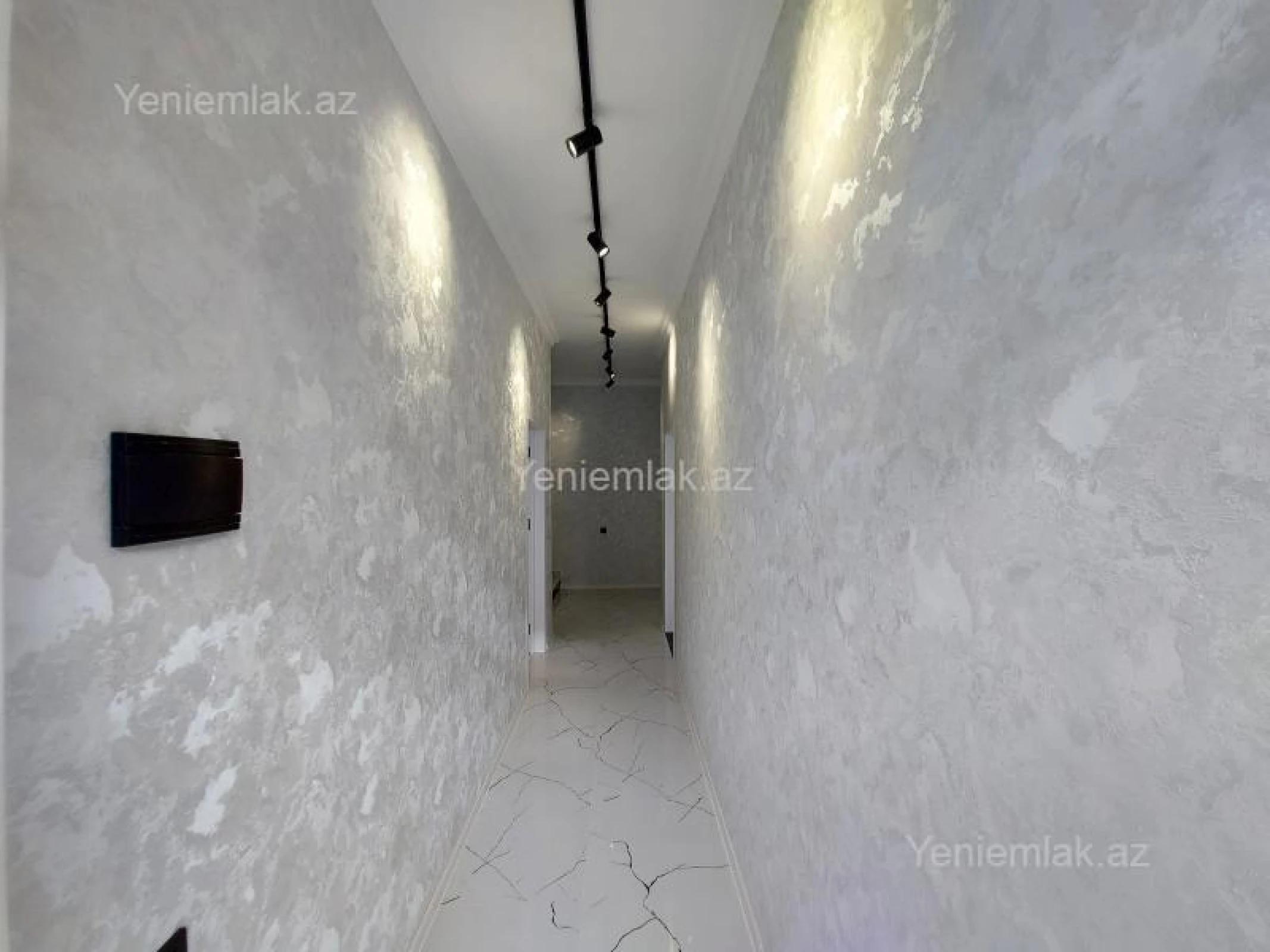 Satılır 4 otaqlı həyət evi 17.5 m²