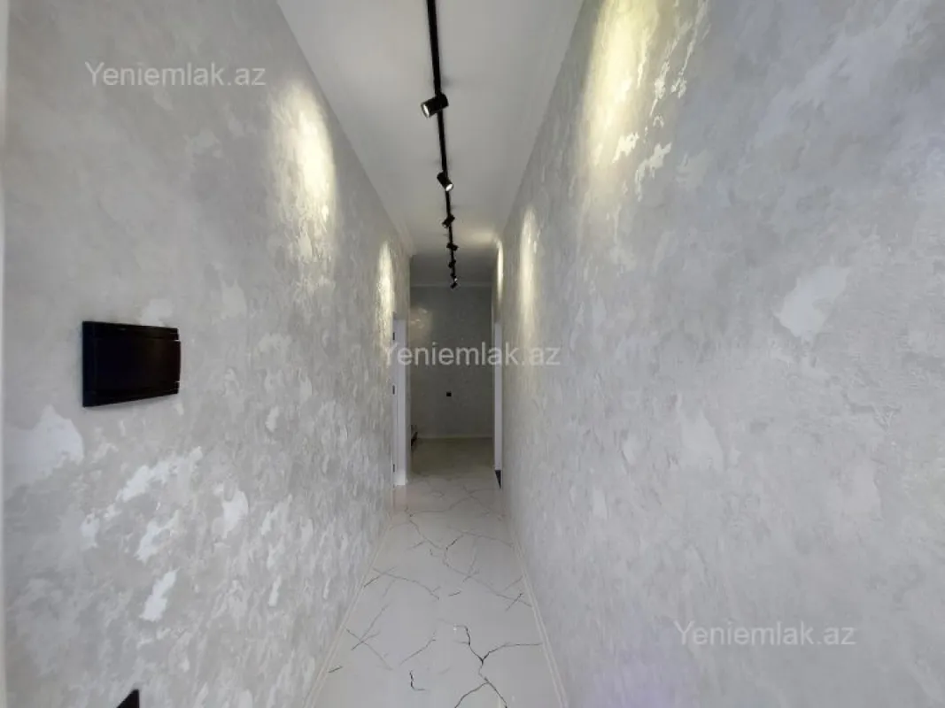 Satılır 4 otaqlı həyət evi 17.5 m²
