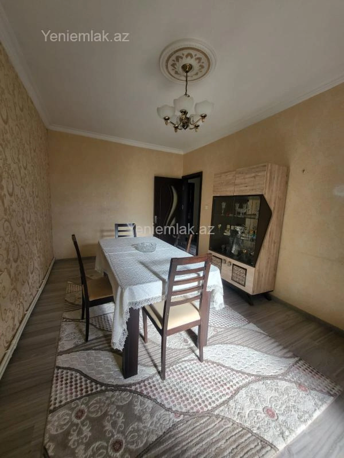 Satılır 3 otaqlı köhnə tikili 80 m²