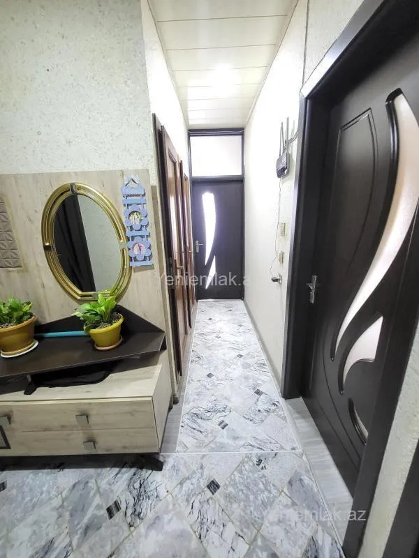 Satılır 3 otaqlı köhnə tikili 80 m²