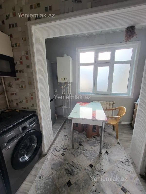Satılır 3 otaqlı köhnə tikili 80 m²