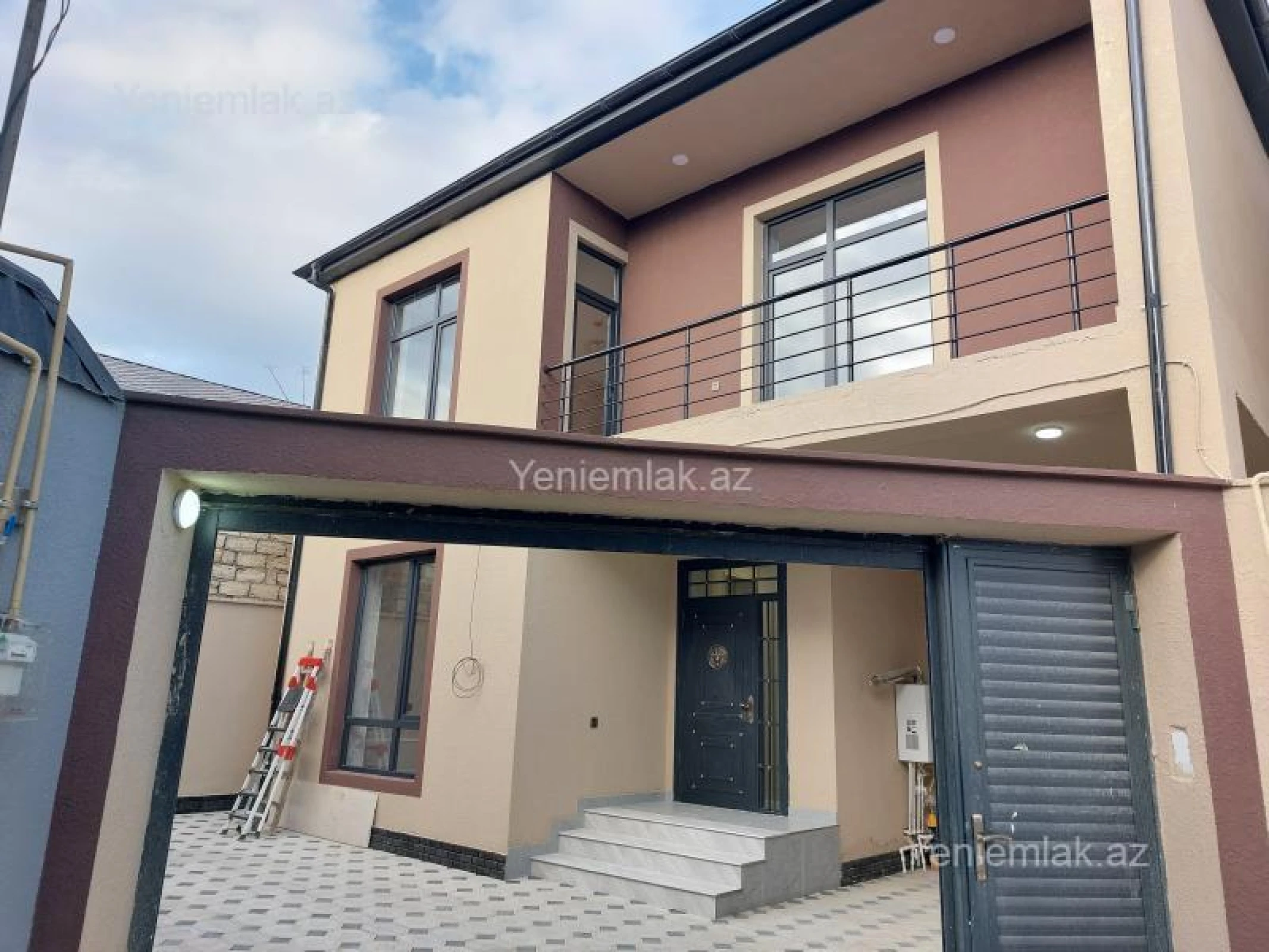 Satılır 4 otaqlı həyət evi 157 m²