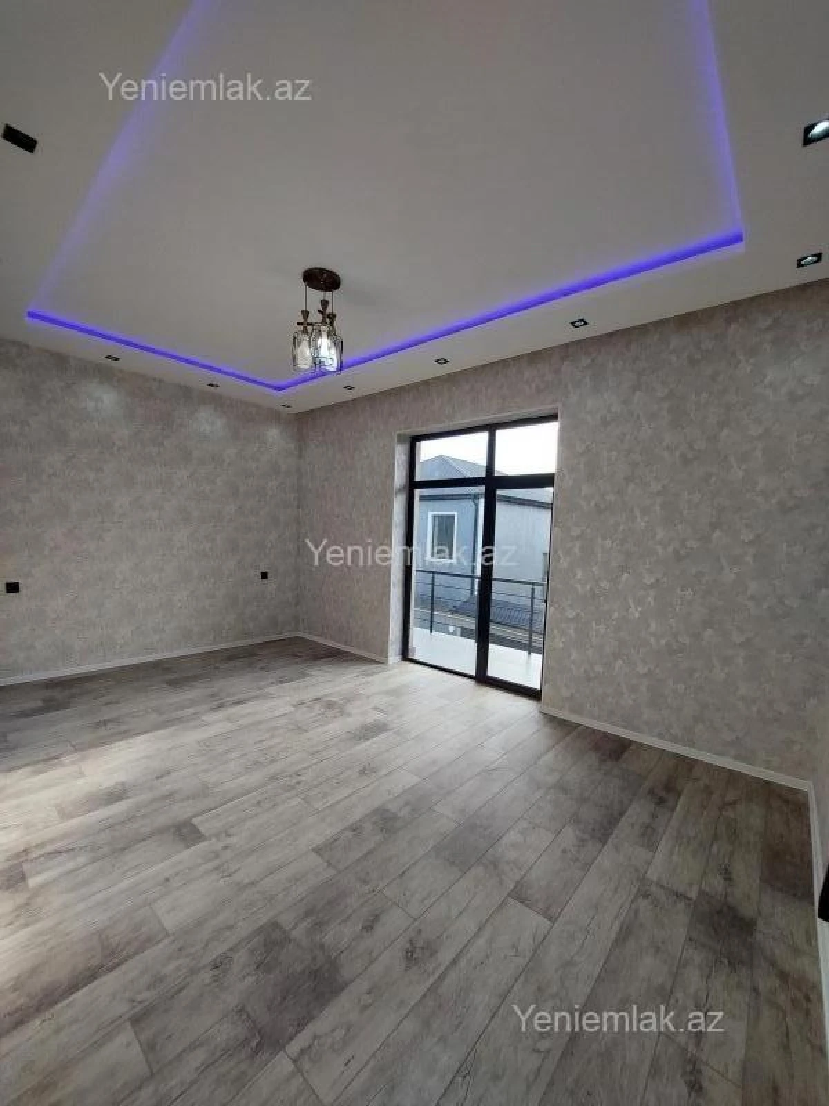 Satılır 4 otaqlı həyət evi 157 m²