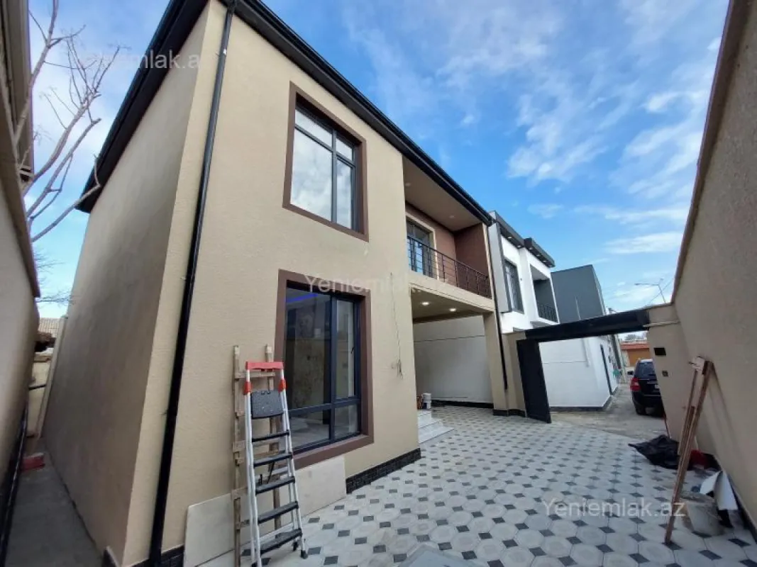 Satılır 4 otaqlı həyət evi 157 m²