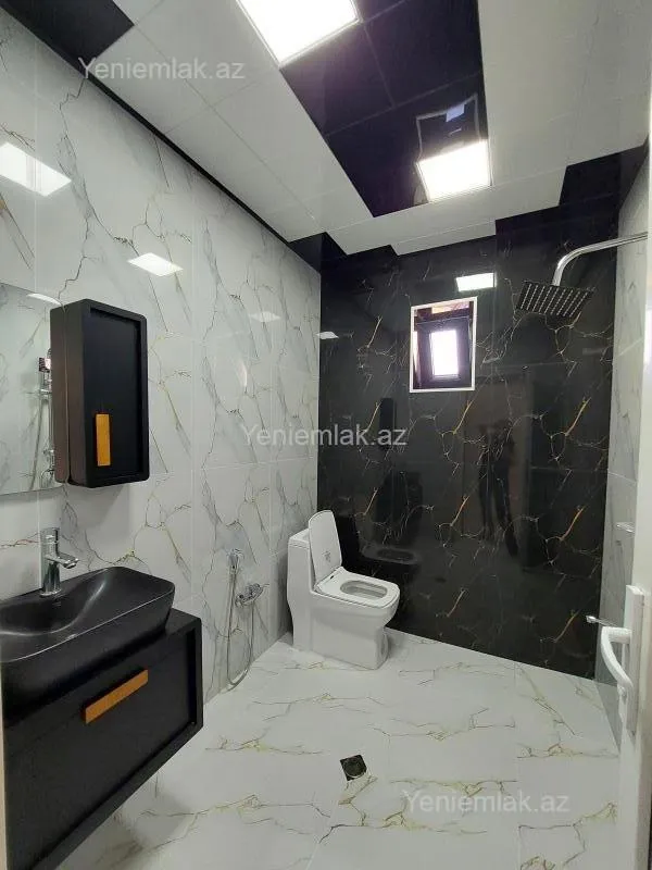 Satılır 4 otaqlı həyət evi 157 m²