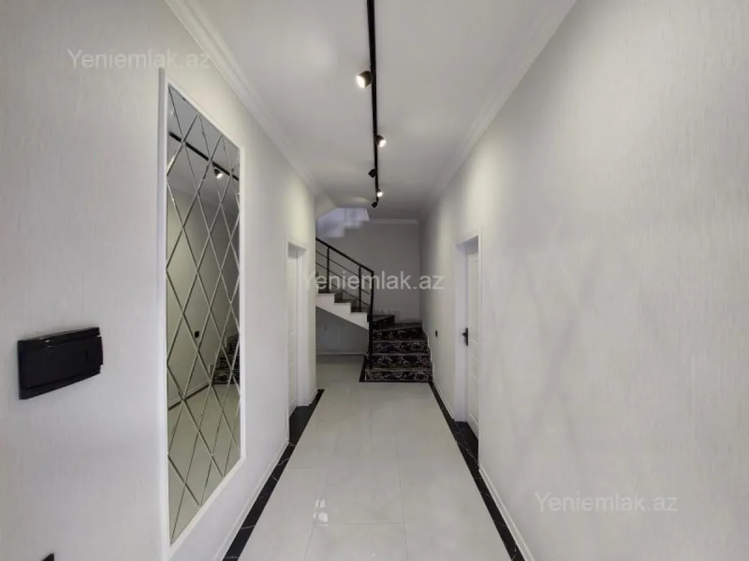 Satılır 4 otaqlı həyət evi 157 m²