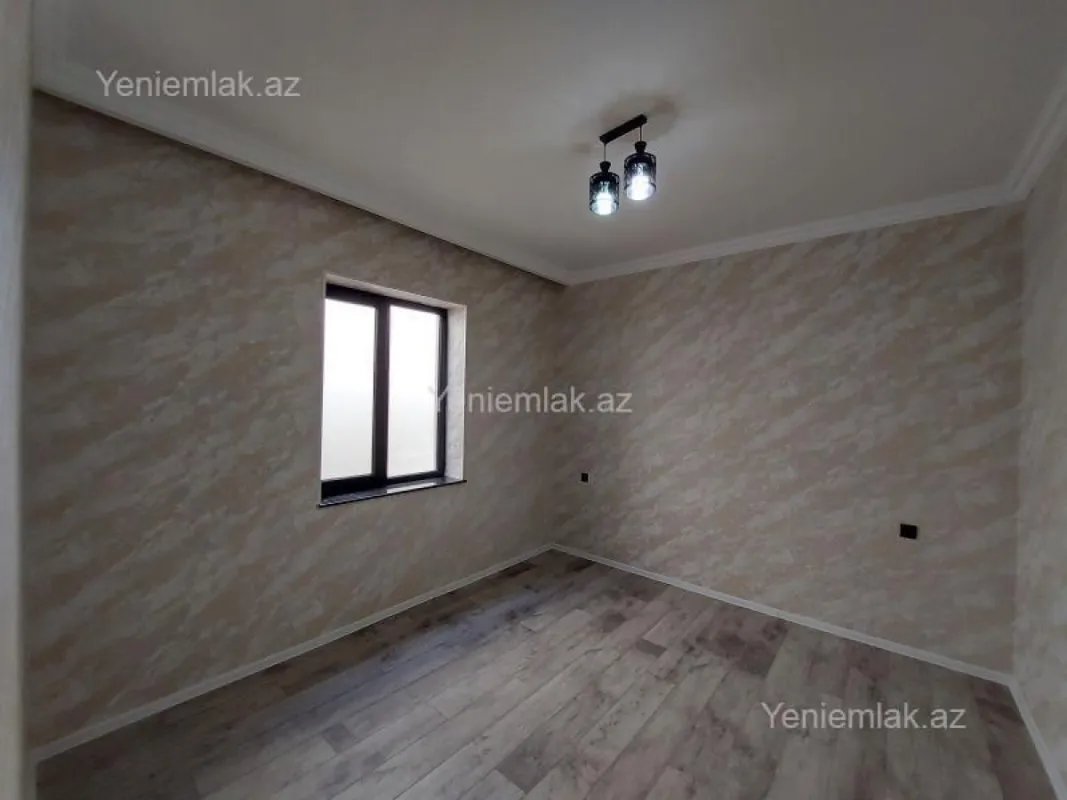 Satılır 4 otaqlı həyət evi 157 m²