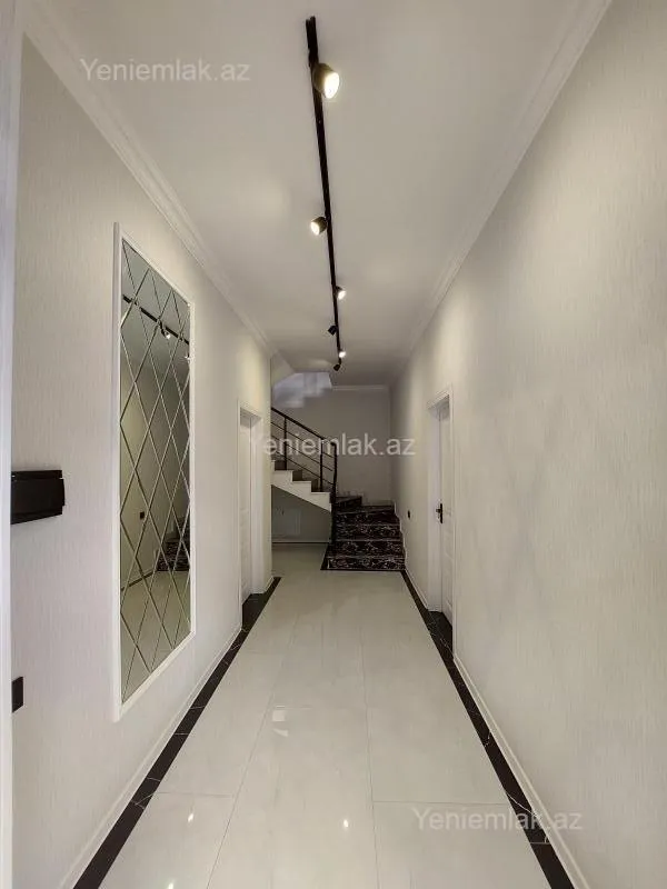Satılır 4 otaqlı həyət evi 157 m²