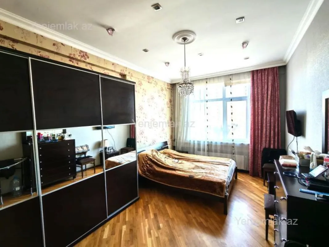 Satılır 3 otaqlı yeni tikili 95 m²