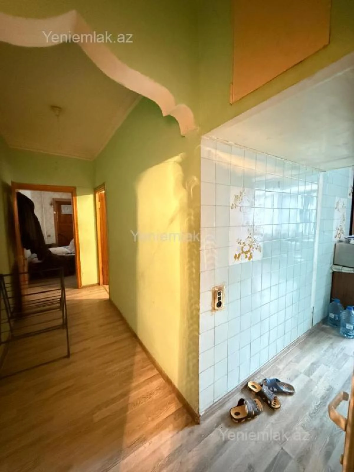 Satılır 2 otaqlı köhnə tikili 65 m²