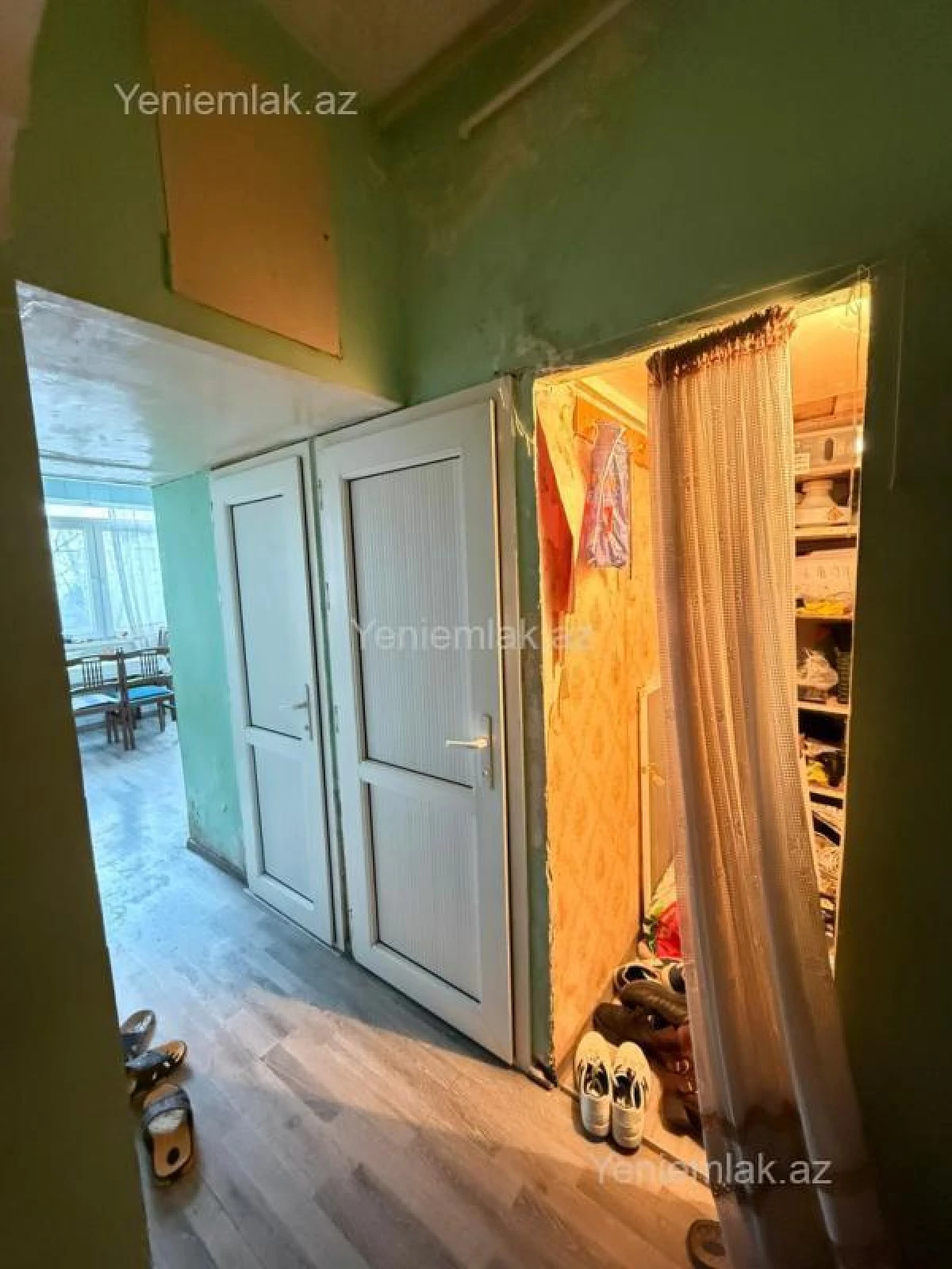 Satılır 2 otaqlı köhnə tikili 65 m²