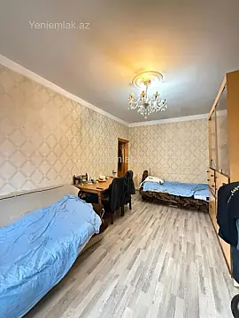 Satılır 2 otaqlı köhnə tikili 65 m²