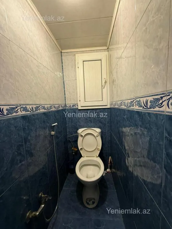 Satılır 2 otaqlı köhnə tikili 65 m²