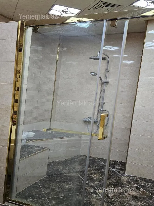 Satılır 3 otaqlı yeni tikili 136 m²