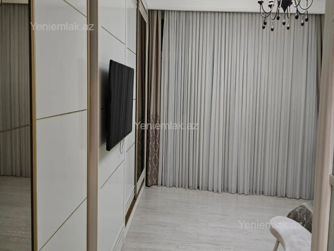 Satılır 3 otaqlı yeni tikili 136 m²