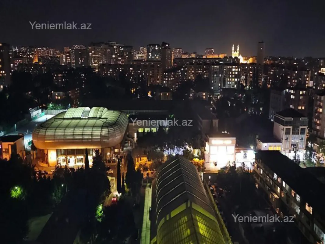 Satılır 3 otaqlı yeni tikili 136 m²