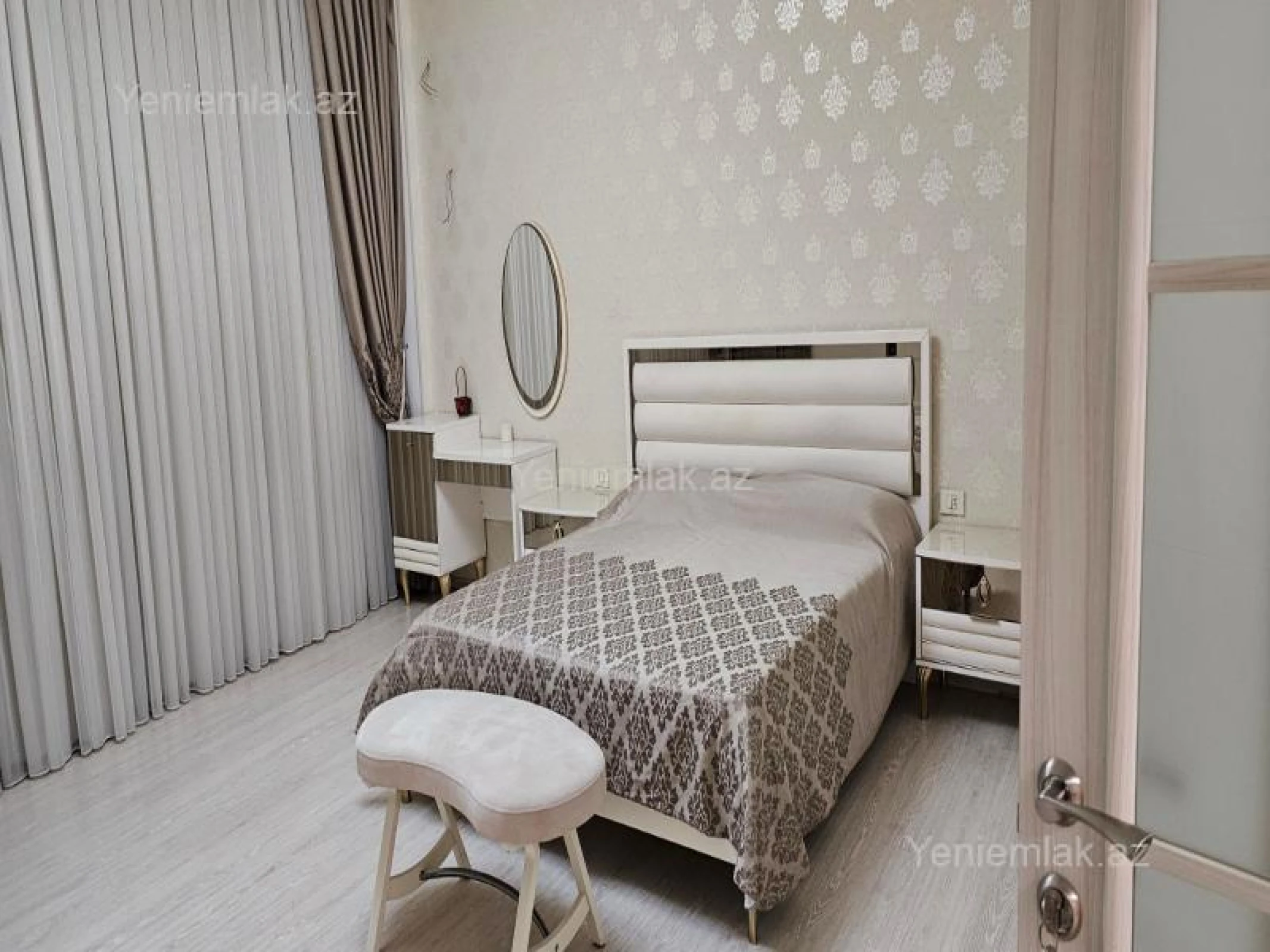 Satılır 3 otaqlı yeni tikili 136 m²