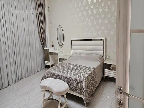 Satılır 3 otaqlı yeni tikili 136 m²