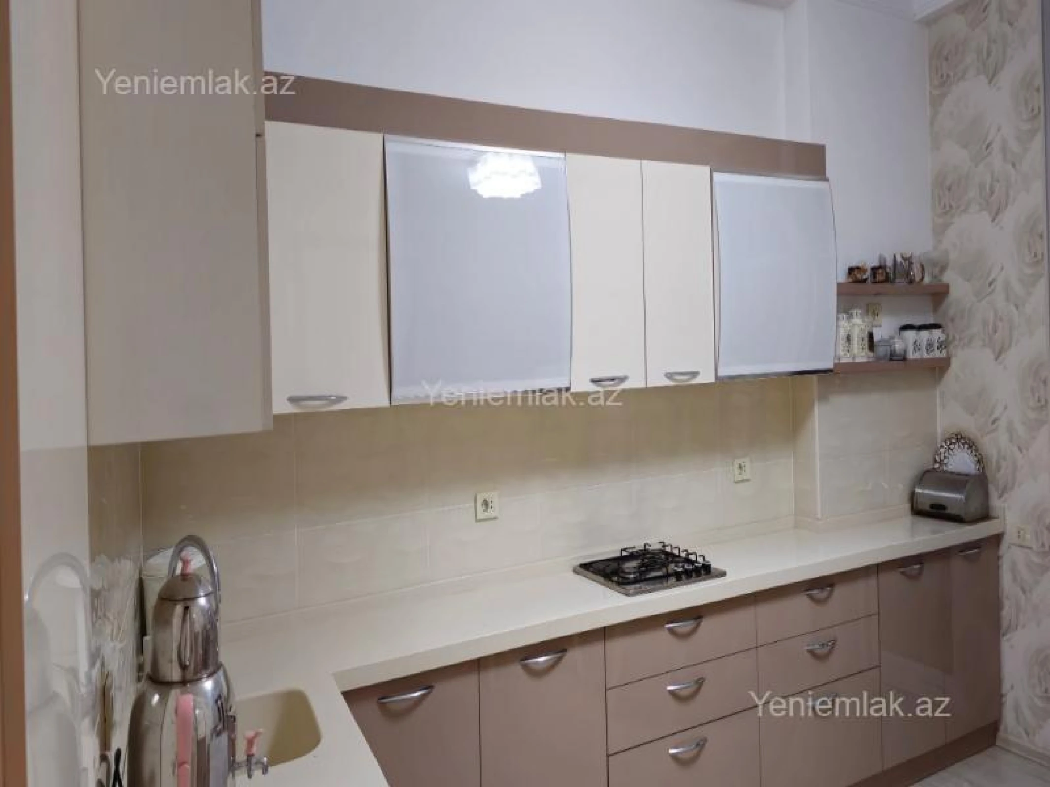 Satılır 3 otaqlı yeni tikili 136 m²