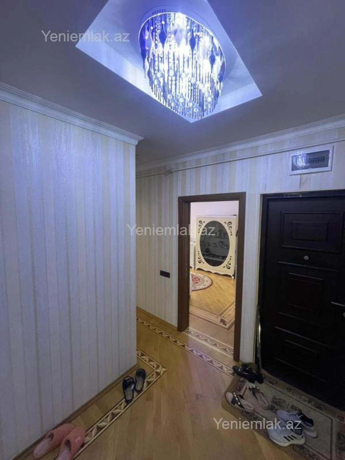 Satılır 2 otaqlı köhnə tikili 60 m²