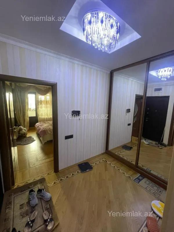Satılır 2 otaqlı köhnə tikili 60 m²