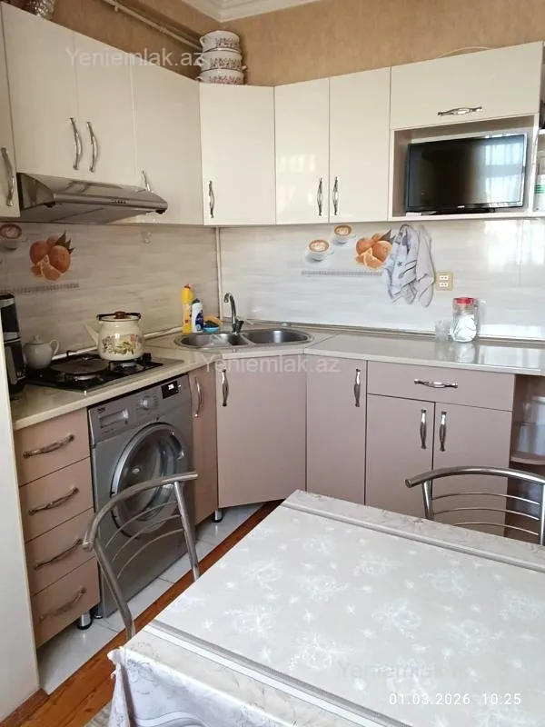 Satılır 3 otaqlı köhnə tikili 70 m²