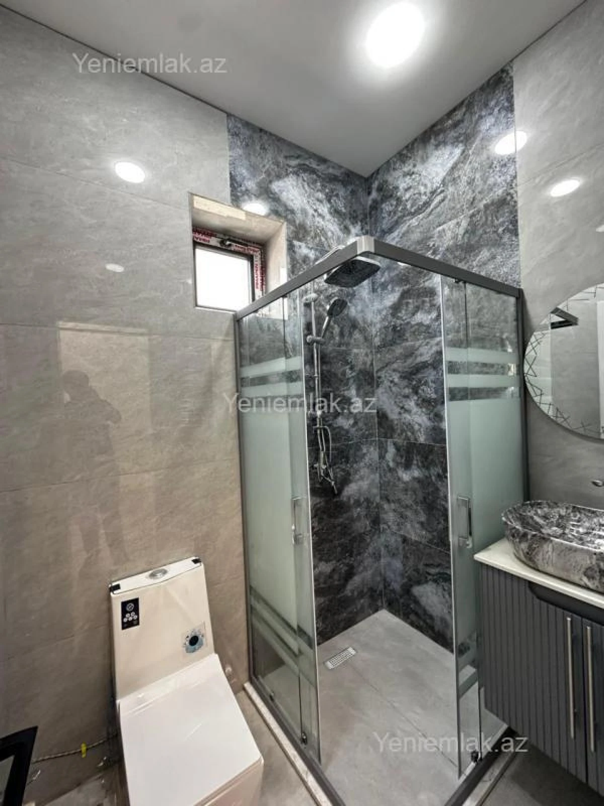 Satılır 4 otaqlı həyət evi 200 m²