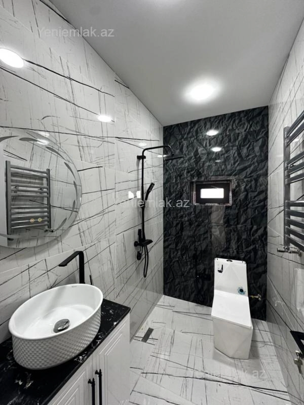 Satılır 4 otaqlı həyət evi 200 m²