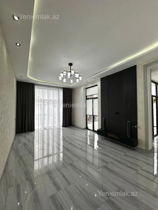Satılır 4 otaqlı həyət evi 200 m²