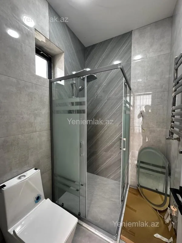 Satılır 4 otaqlı həyət evi 200 m²