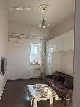 Satılır 1 otaqlı köhnə tikili 35 m²