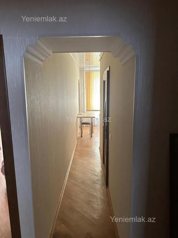 Satılır 2 otaqlı köhnə tikili 65 m²