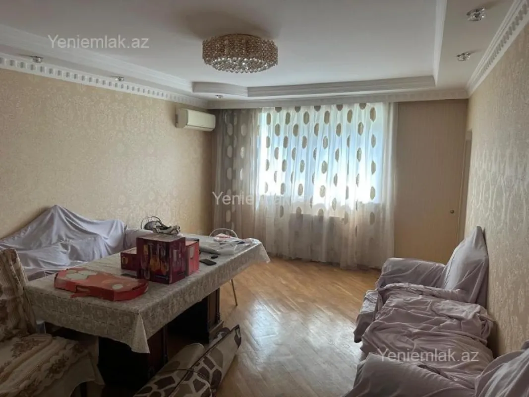 Satılır 2 otaqlı köhnə tikili 65 m²