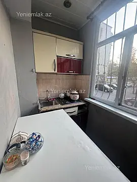 Satılır 2 otaqlı köhnə tikili 47 m²