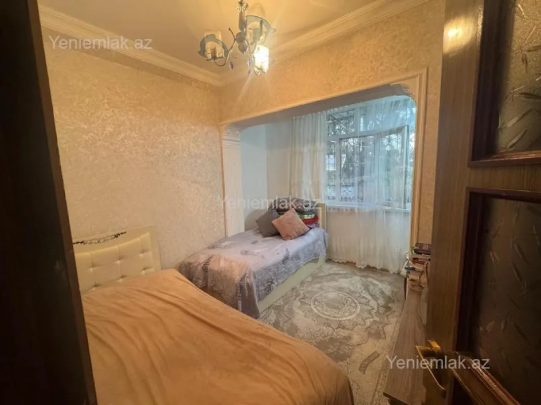 Satılır 2 otaqlı köhnə tikili 47 m²