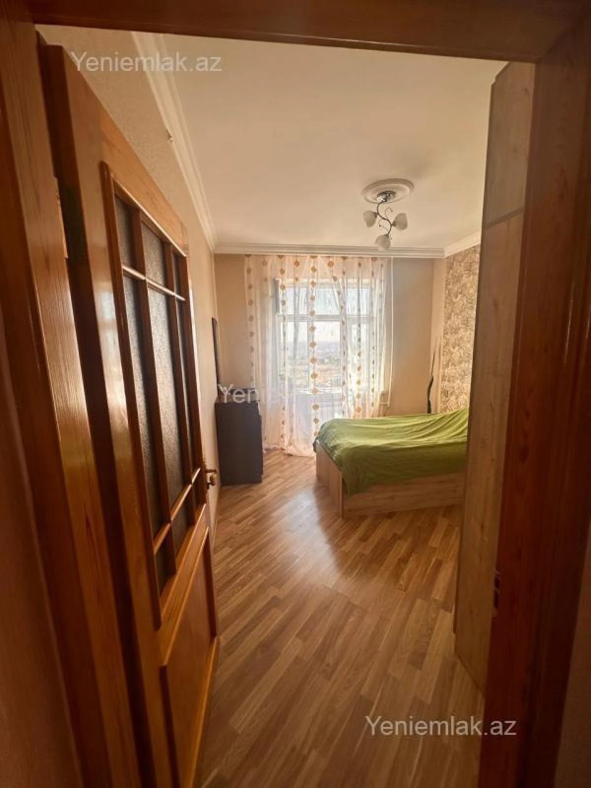 Satılır 2 otaqlı köhnə tikili 55 m²