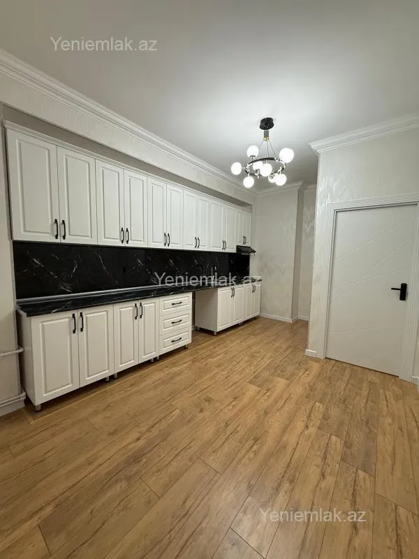 Satılır 3 otaqlı yeni tikili 101 m²