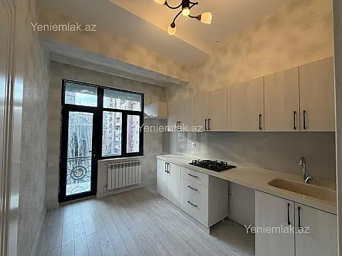 Satılır 2 otaqlı köhnə tikili 56 m²