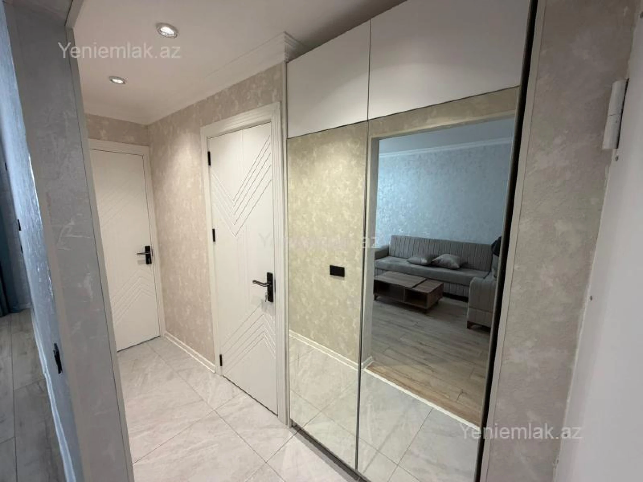 Satılır 2 otaqlı köhnə tikili 40 m²