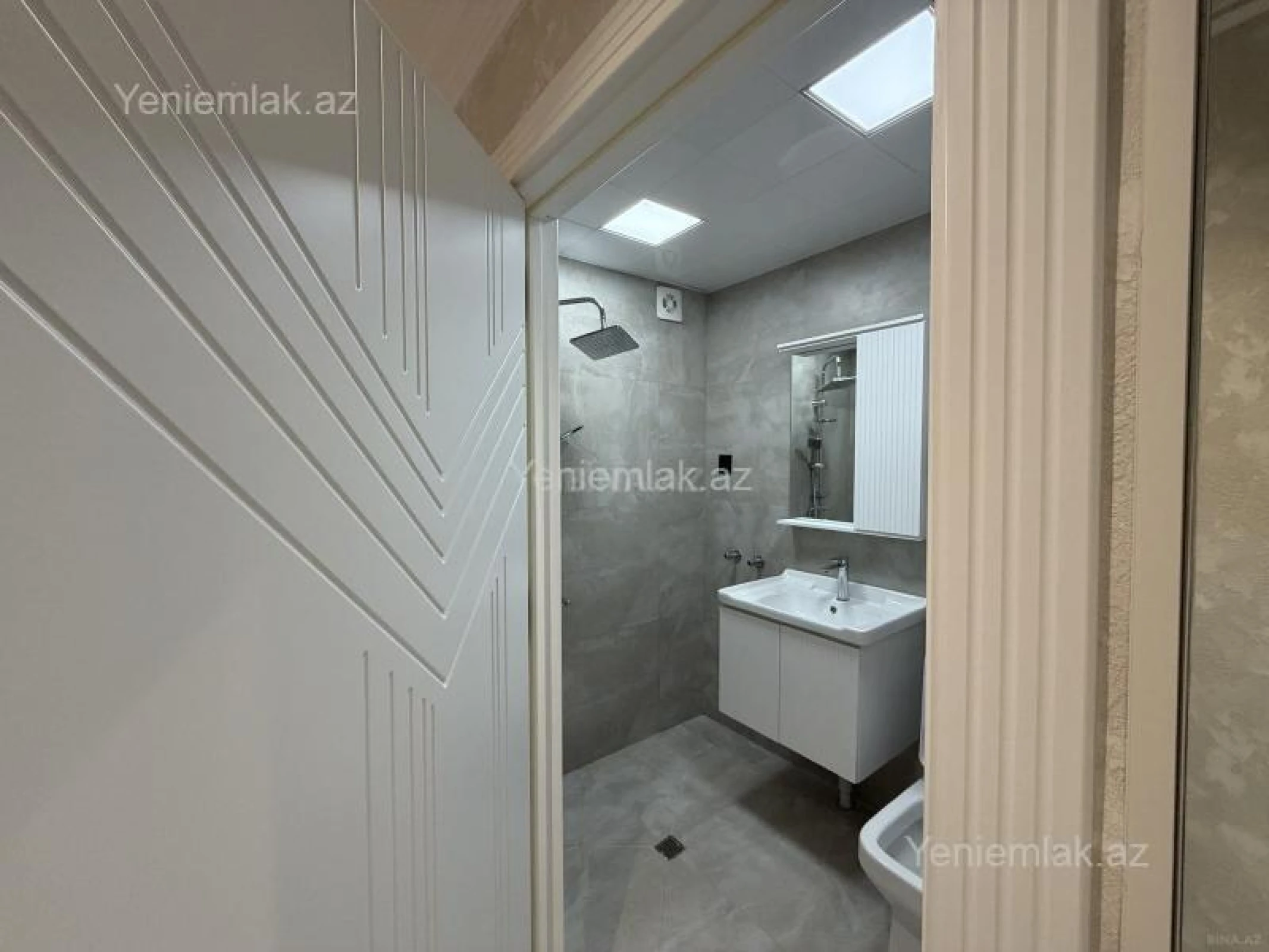 Satılır 2 otaqlı köhnə tikili 40 m²