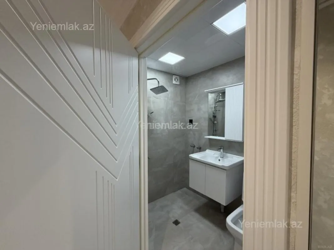 Satılır 2 otaqlı köhnə tikili 40 m²