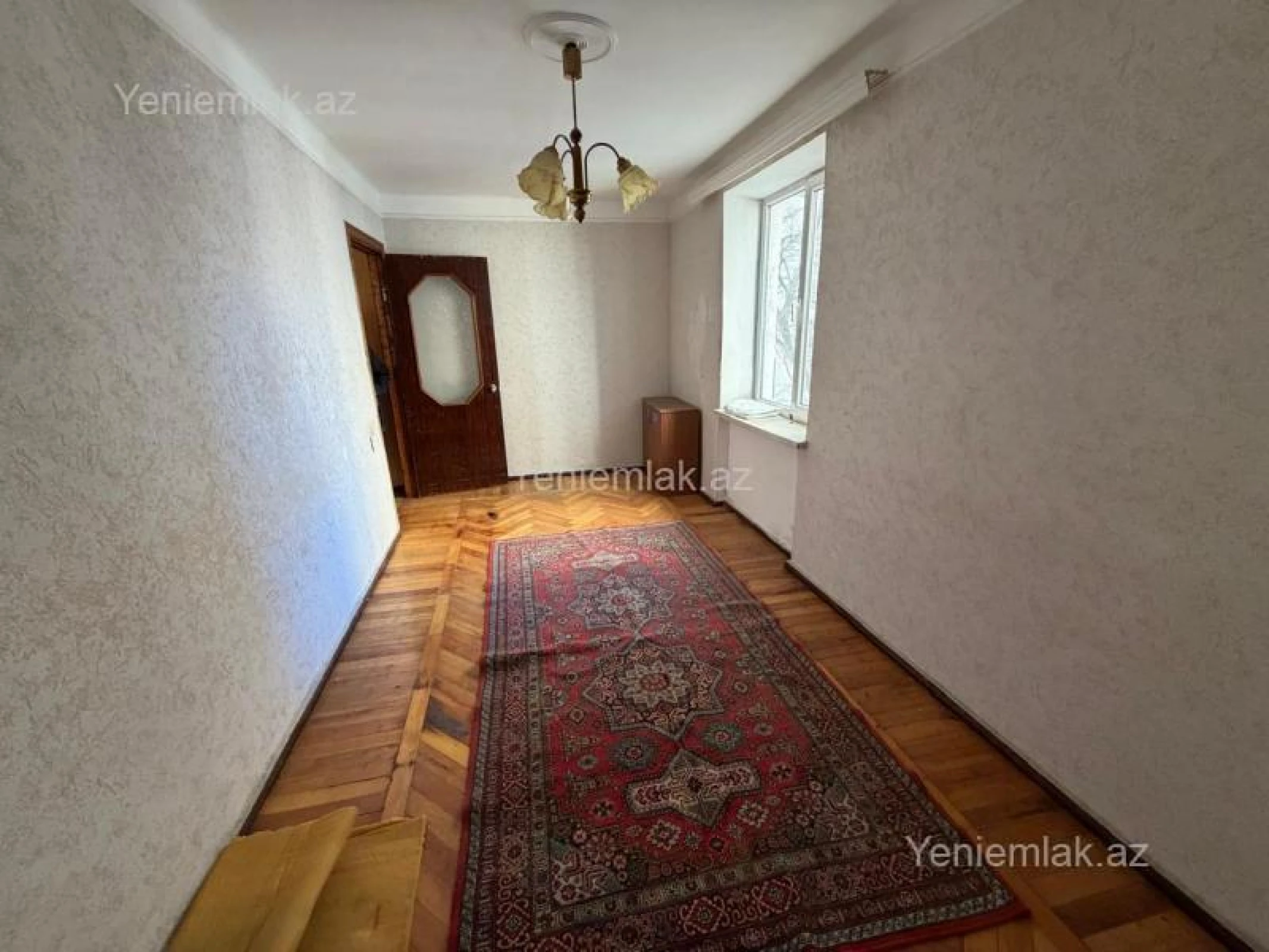 Satılır 2 otaqlı köhnə tikili 45 m²