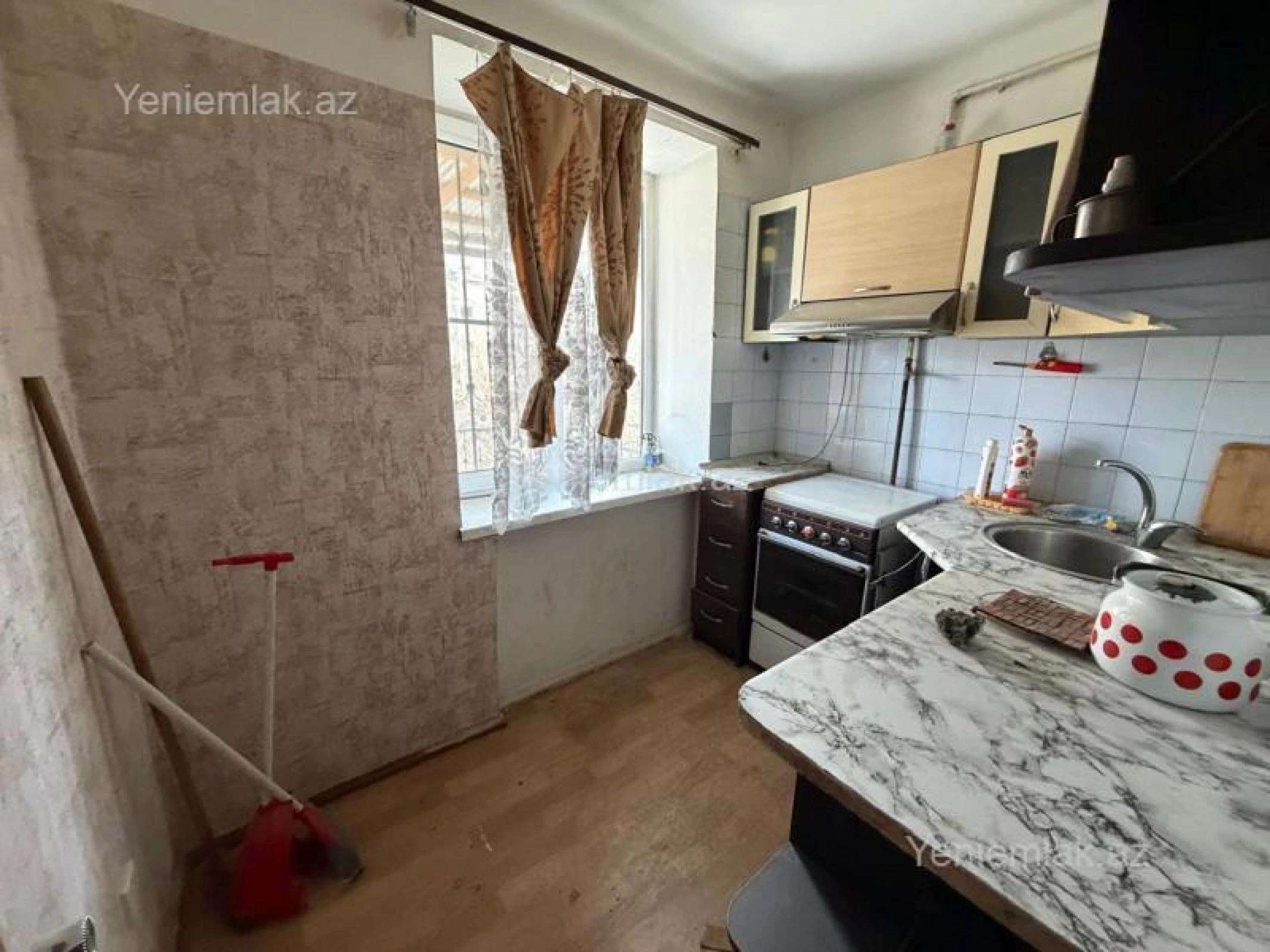 Satılır 2 otaqlı köhnə tikili 45 m²