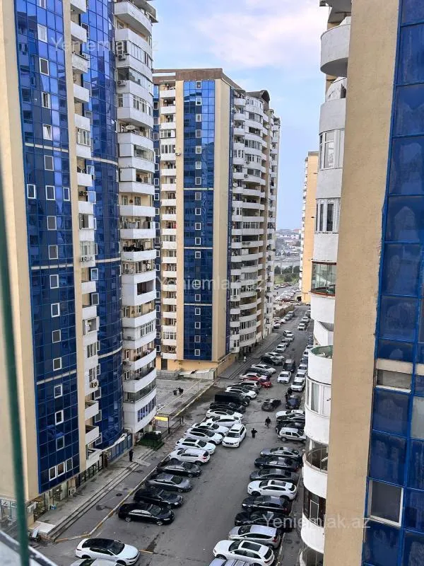 Satılır 3 otaqlı yeni tikili 82.3 m²