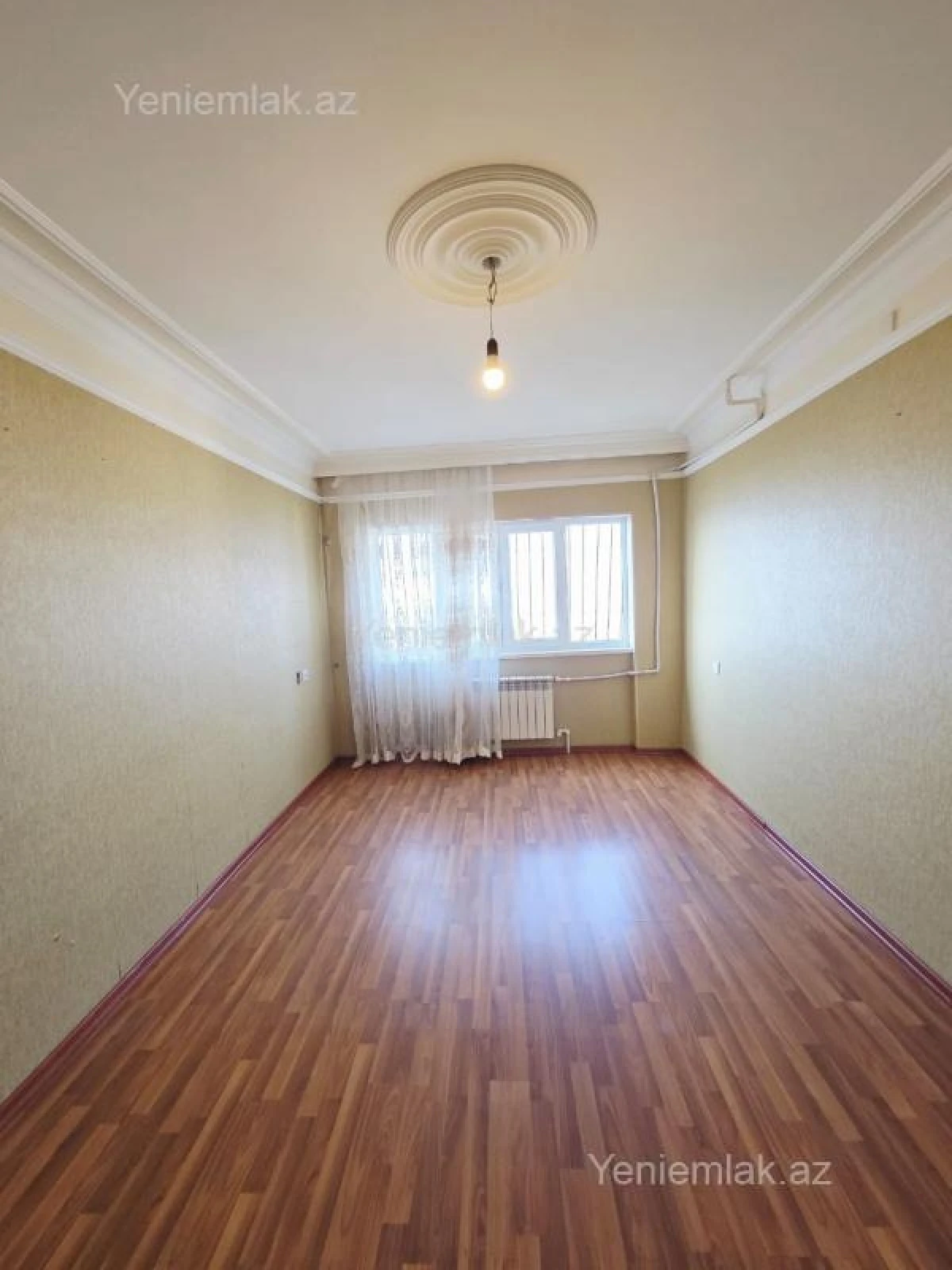 Satılır 3 otaqlı köhnə tikili 85 m²
